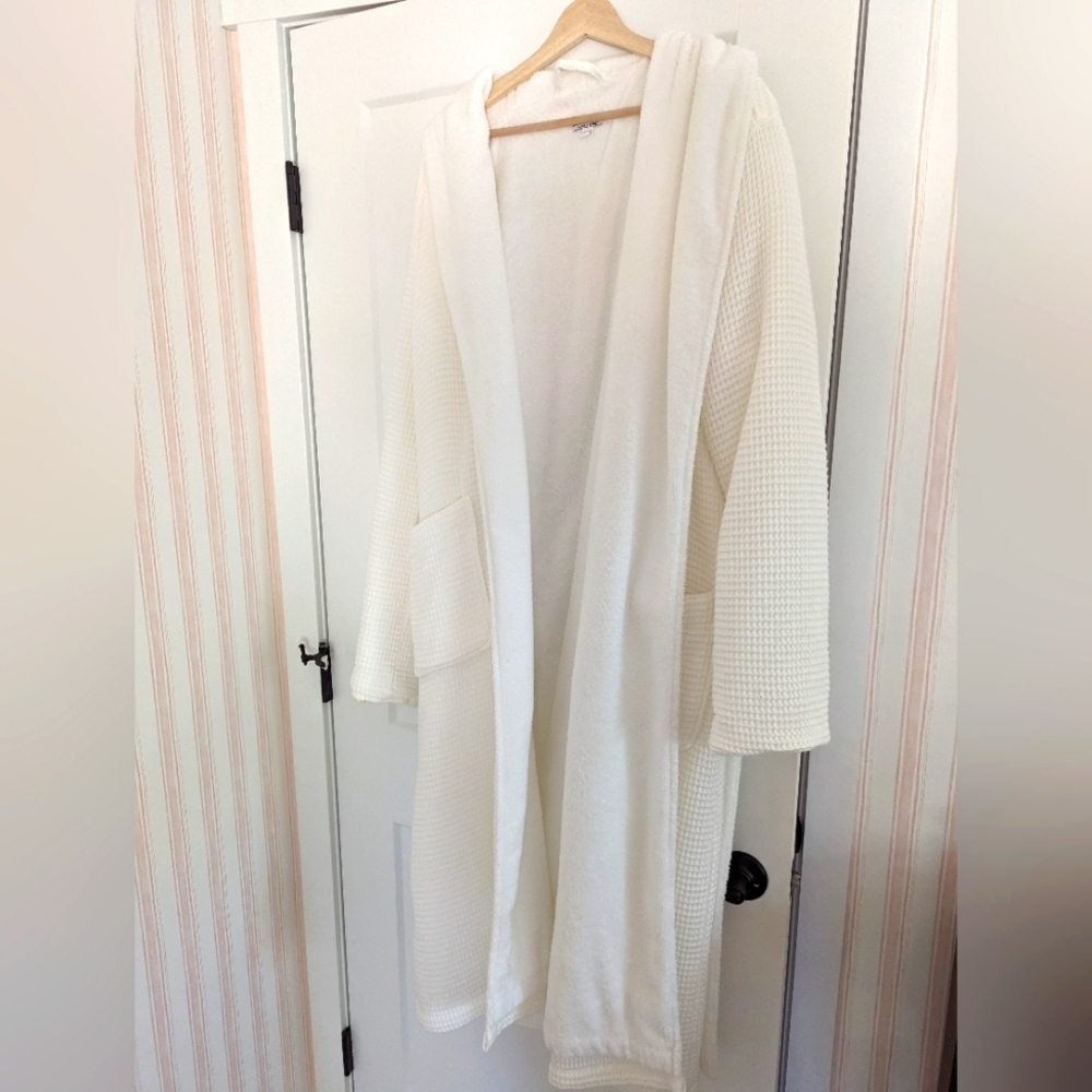 Serena & Lily Size Large Waffle Knit Robe